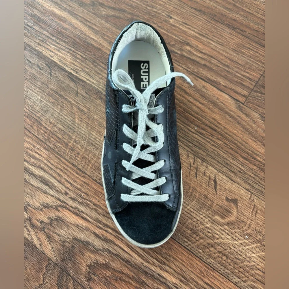 Golden Goose Sneaker 37 Women's
 **ONE SINGLE RIGHT SHOE ONLY** - Picture 13 of 16
